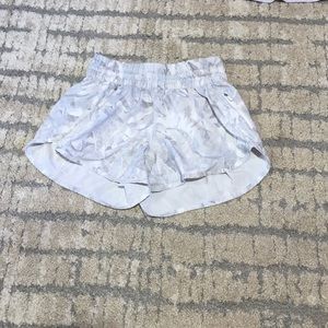 Lululemon tracker short